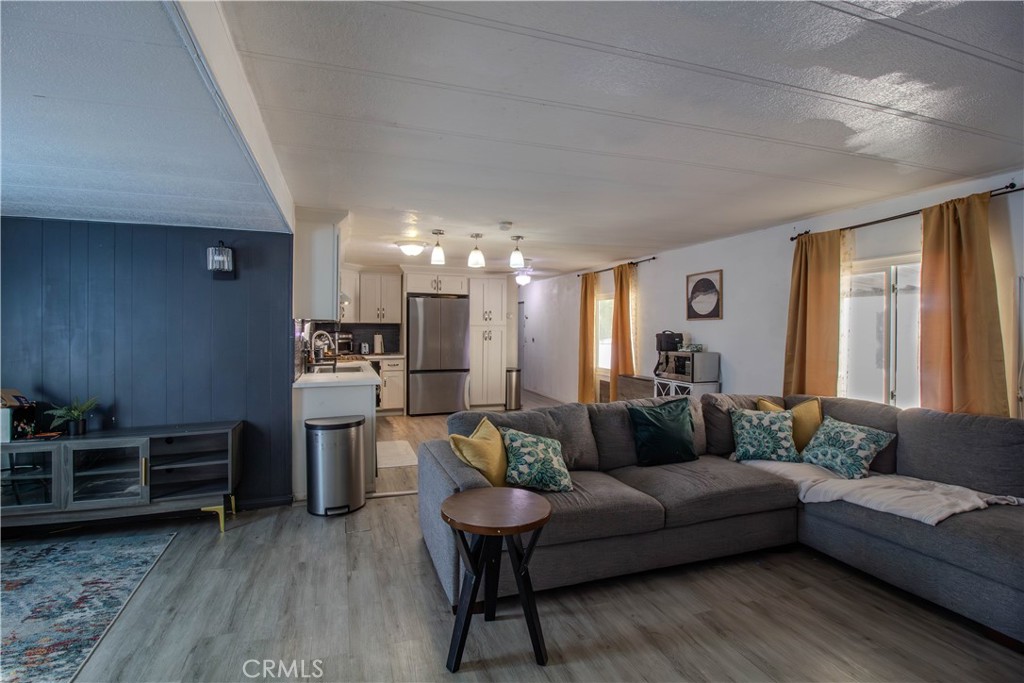 10701 Cedar 13