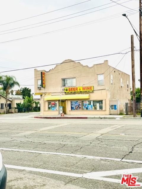 Photo of 6525 Holmes Avenue, Los Angeles, CA 90001 (MLS # 25630479)