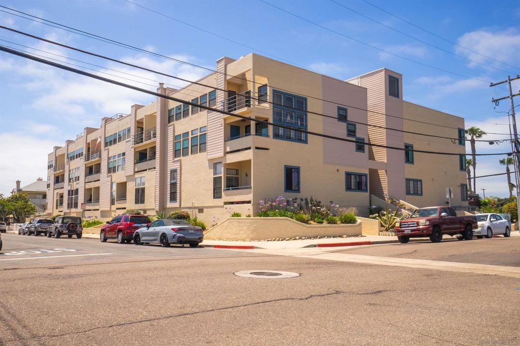270 Dahlia Ave 5