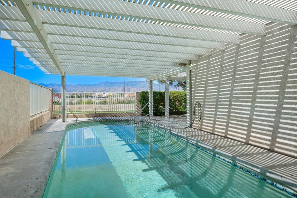 Tri Palm Estates - Residential