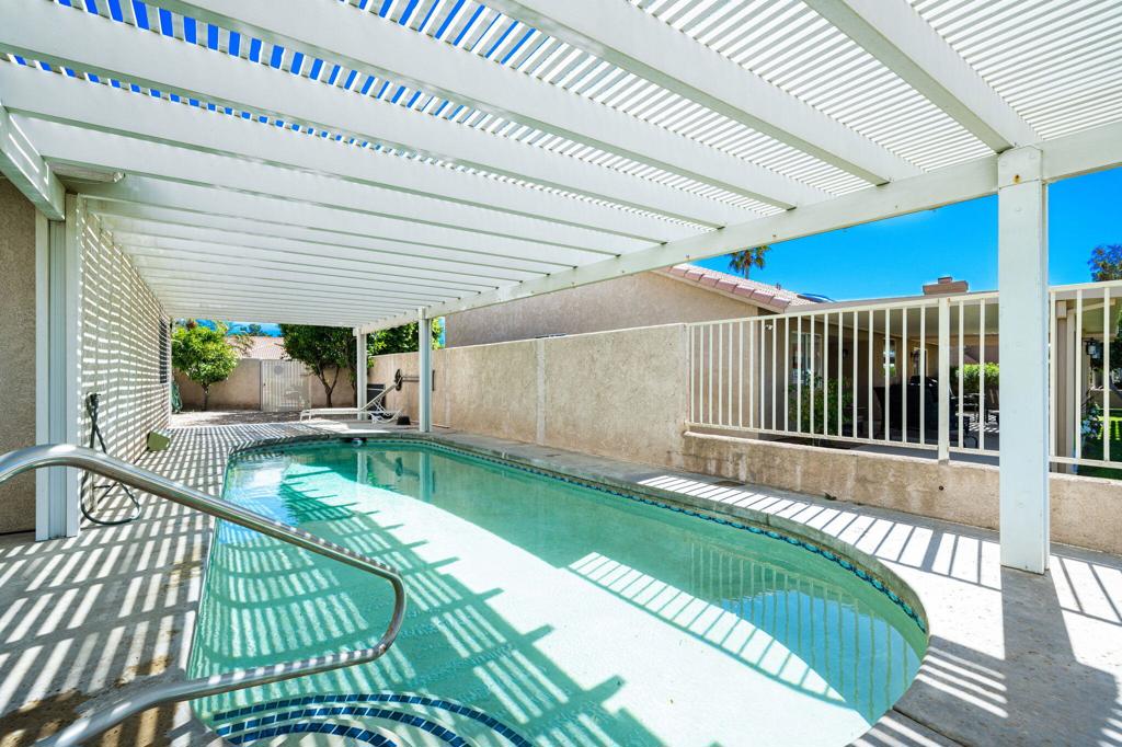 Tri Palm Estates - Residential