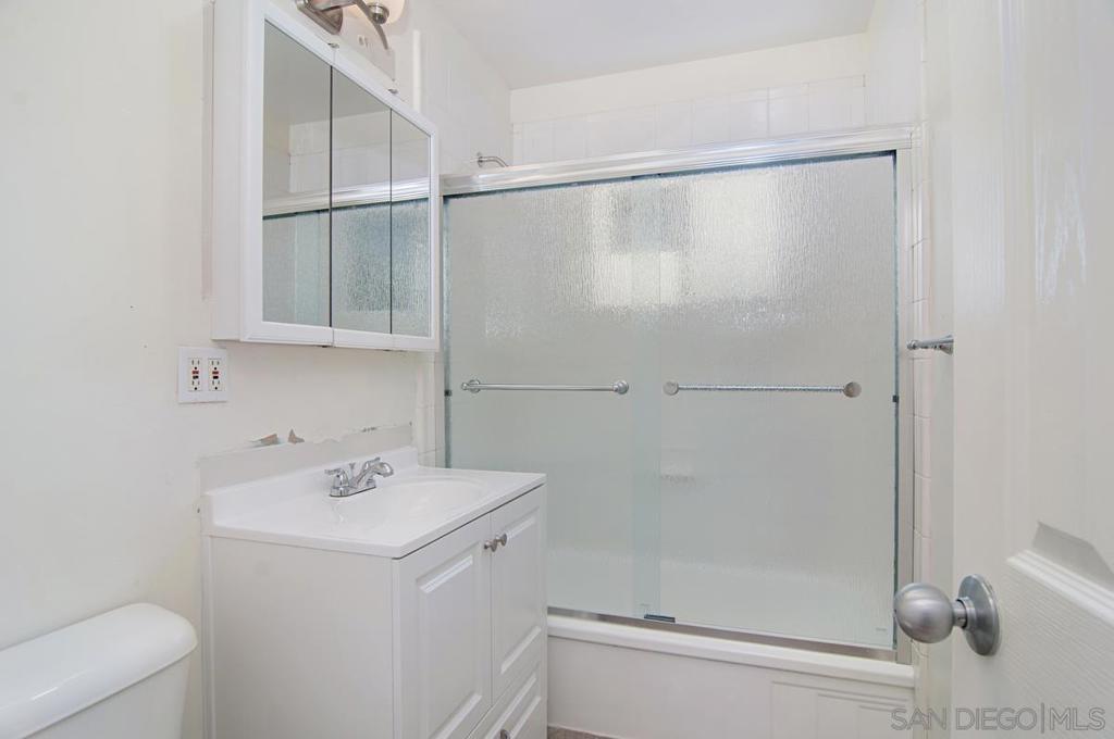Pacific Beach - Residential Income