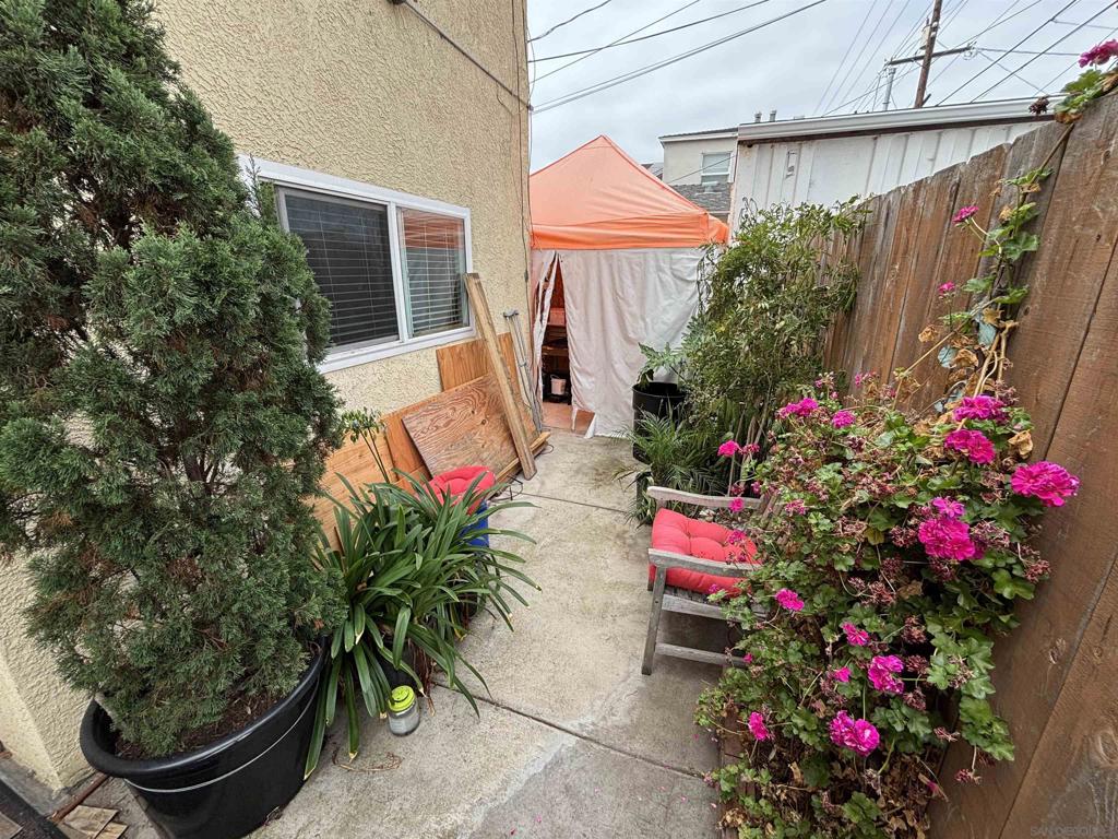 Pacific Beach - Residential Income