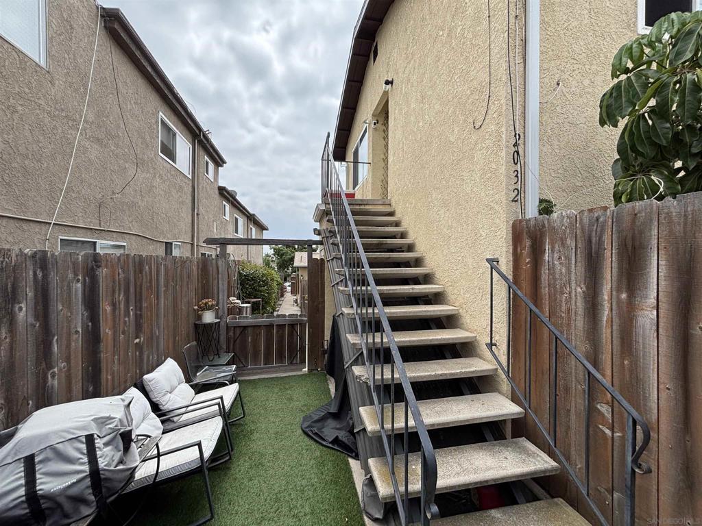 Pacific Beach - Residential Income