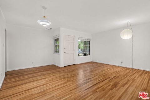 Photo of 5605 Clemson Street, Los Angeles, CA 90016 (MLS # 26995917)