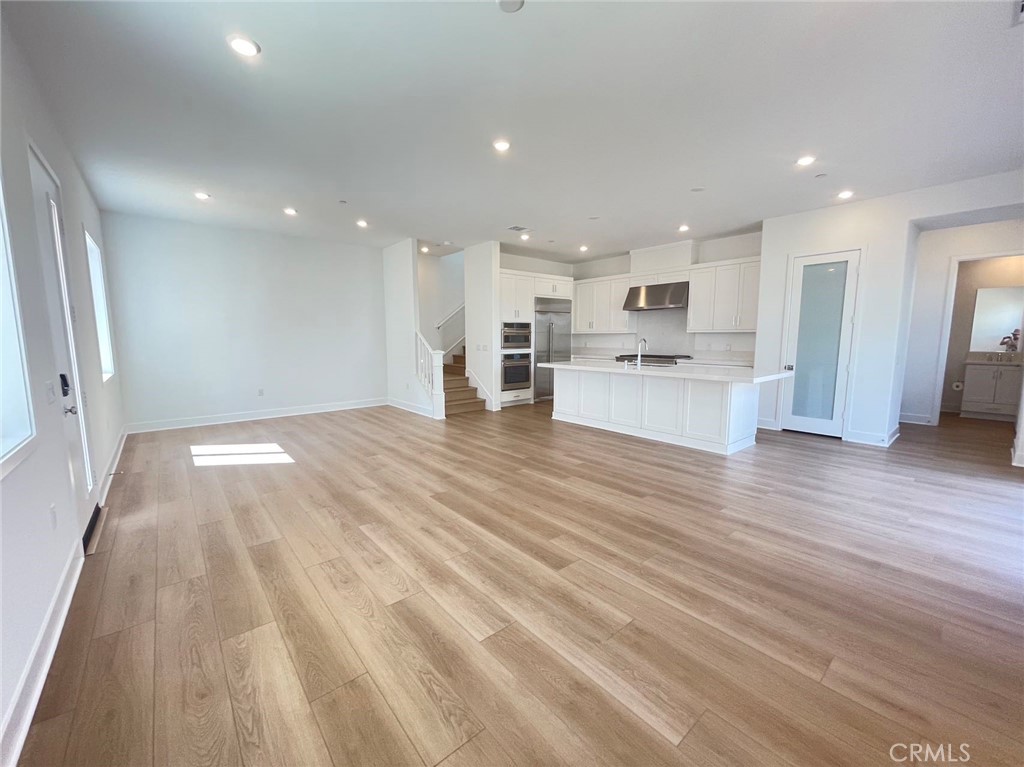 Estela - Residential Lease