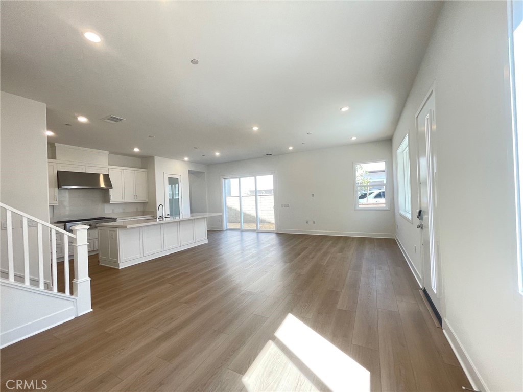 Estela - Residential Lease