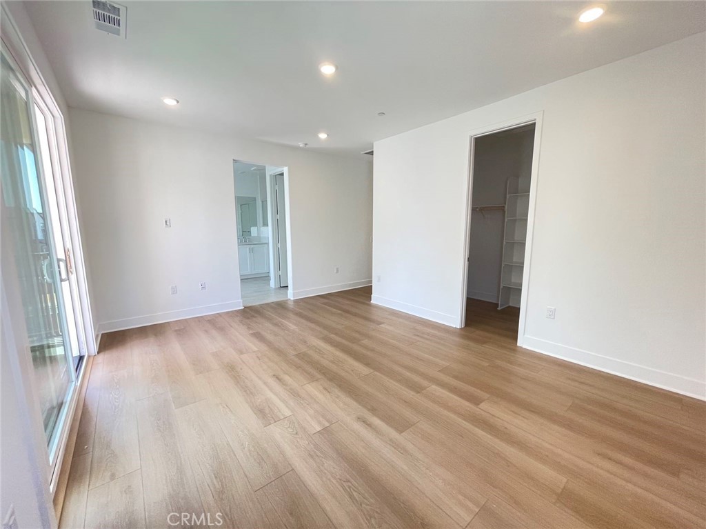 Estela - Residential Lease