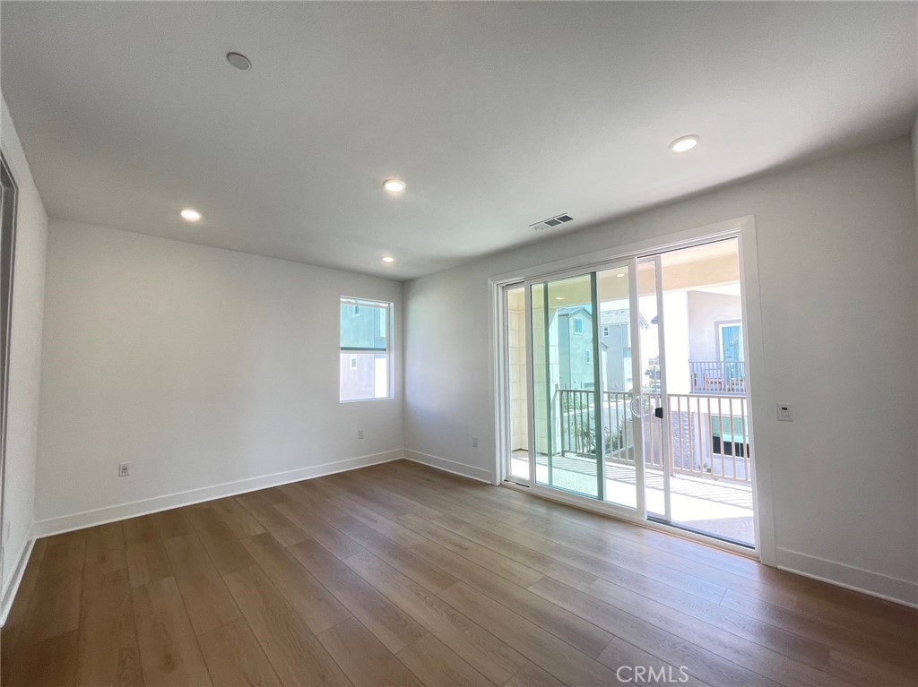 Estela - Residential Lease