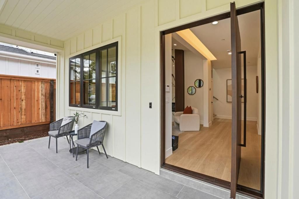 Photo of 752 College Avenue, Menlo Park, CA 94025 (MLS # ML82034220)