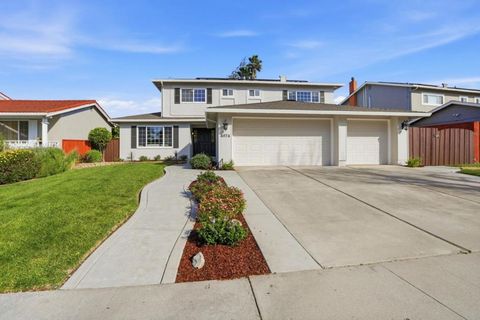 Photo of 4974 Massachusetts Drive, San Jose, CA 95136 (MLS # ML82040398)