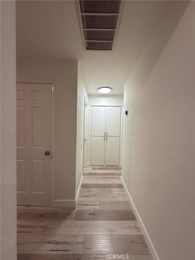 Properties 2 13214 Moorpark 108