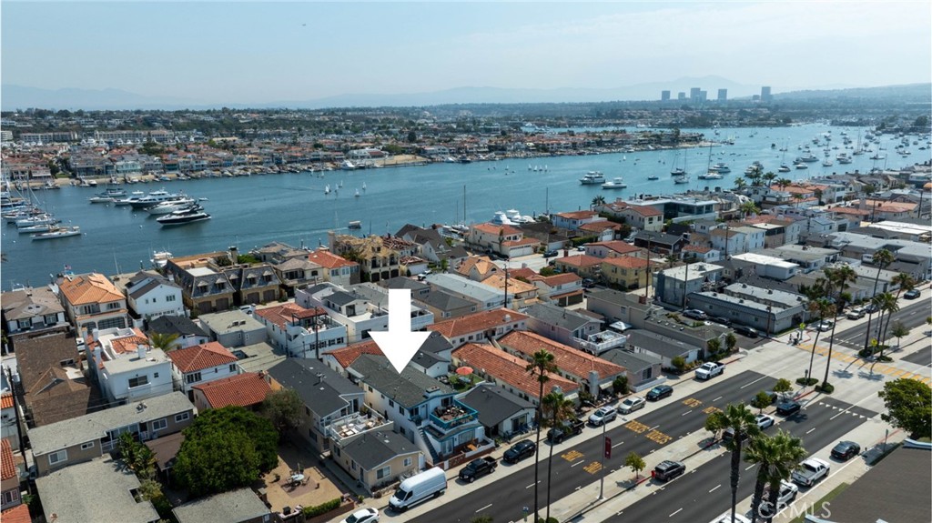 1324 W Balboa Boulevard