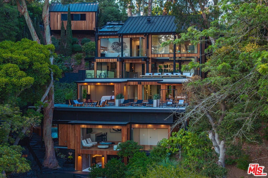 1509 Amalfi Drive