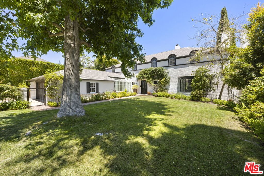850 Birchwood Drive