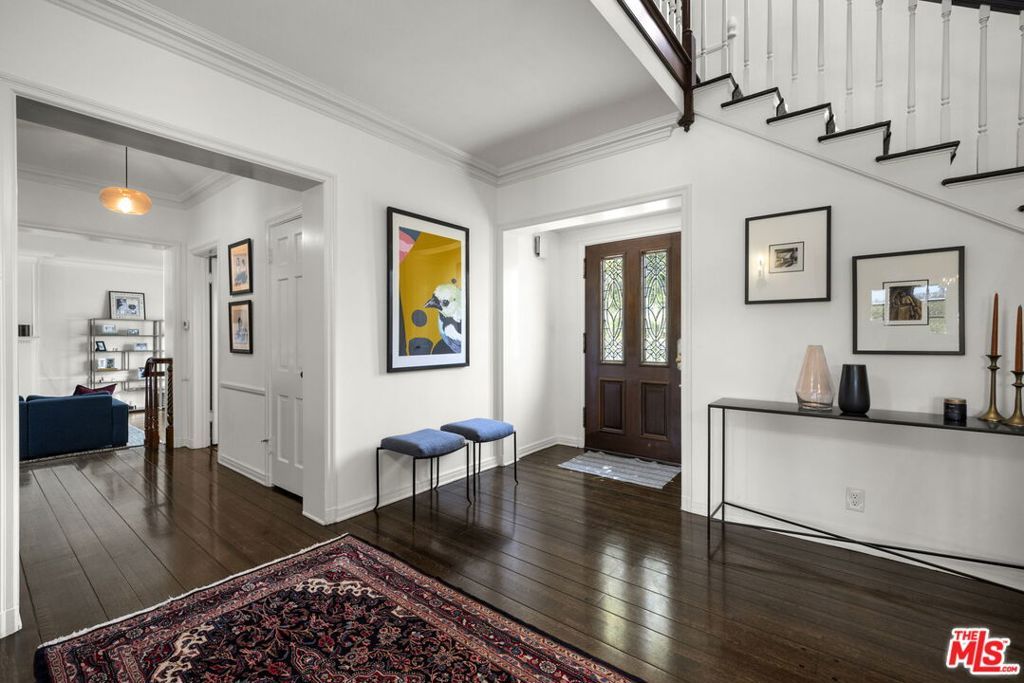 Photo of 850 Birchwood Drive, Los Angeles, CA 90024 (MLS # 25563313)