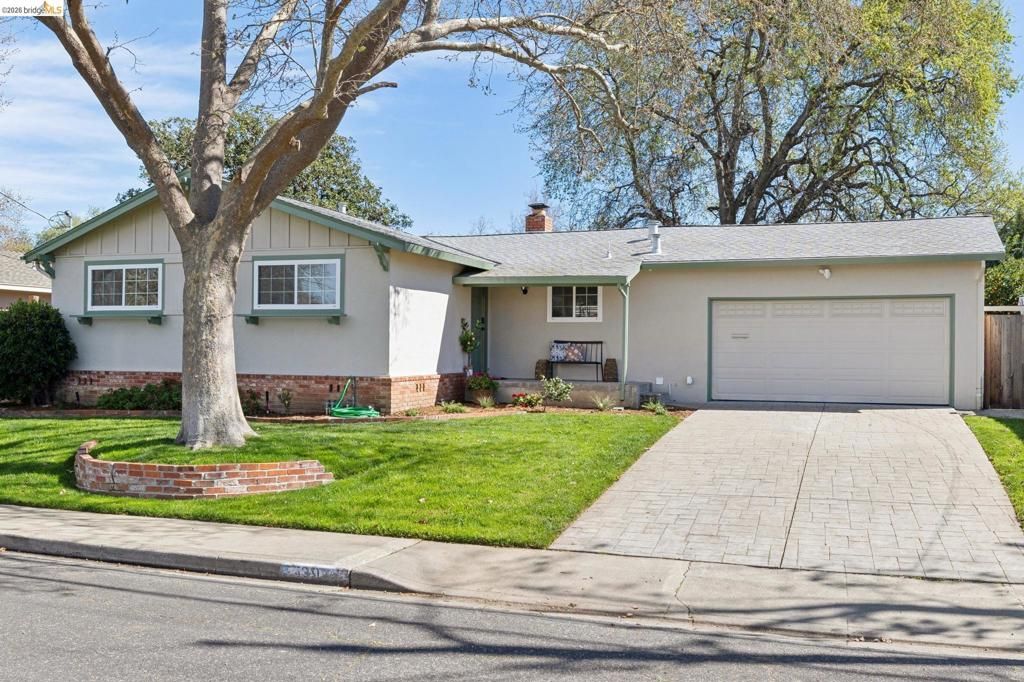 Photo of 3994 Newcastle Rd Rd, Concord, CA 94519 (MLS # 41126798)