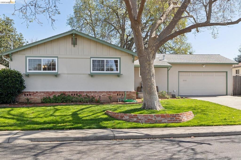 Photo of 3994 Newcastle Rd Rd, Concord, CA 94519 (MLS # 41126798)