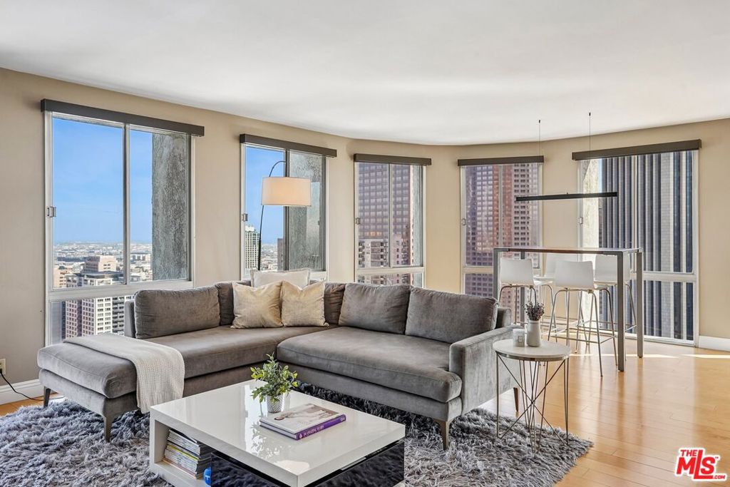 800 W 1st Street 2805, Los Angeles CA 90012