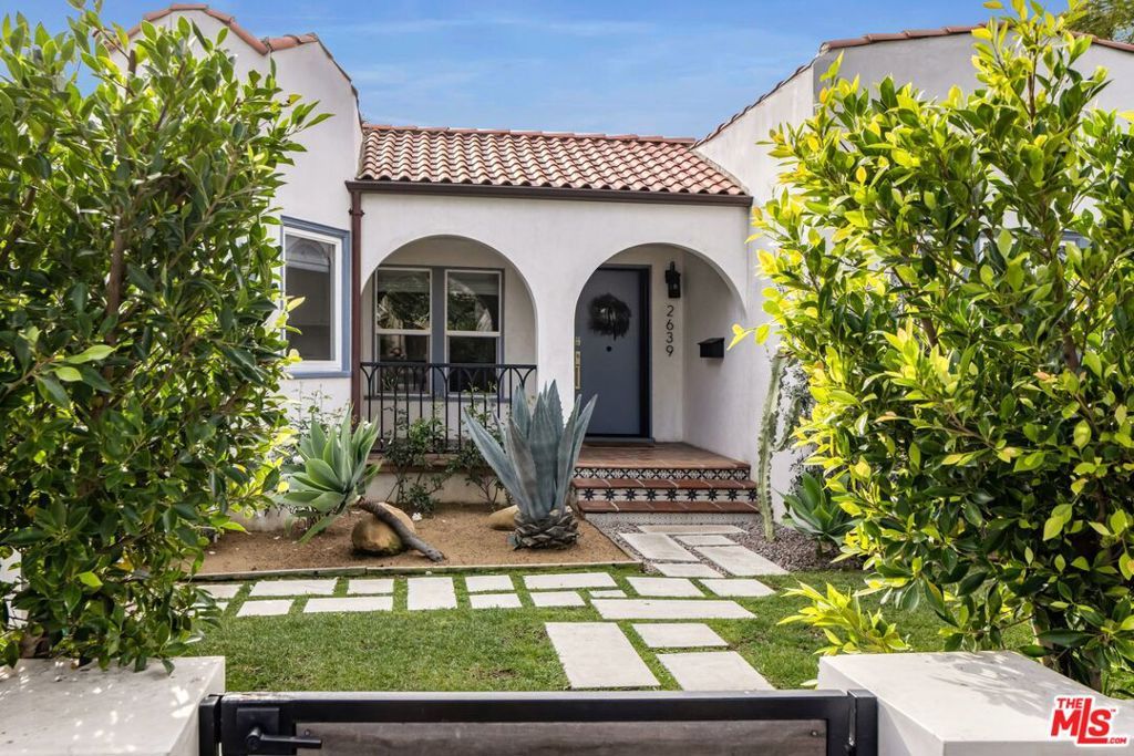 Photo of 2639 Military Avenue, Los Angeles, CA 90064 (MLS # 26648737)