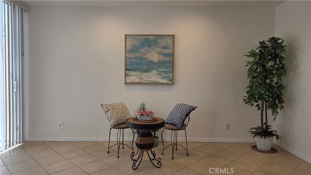 ***Great opportunity to make this Hollywood condo your home! *** Live in this bright and spacious, 2 bed 2 full baths condo that features Maple Kitchen Cabinet with Granite Countertop - Brand New Washer and Dryer, Refrigerator, Oven -, Wood and Tile harmony Floor, Recessed lighting, Central Heat and Air, Laundry in Unit, Slider opens to Large Balcony for BBQ or just Relaxing. The Van Ness Grove Complex is a Well-Maintained Property with Gated and Direct Entry Access. Adjacent to Paramount Studios and only Minutes from Quaint Larchmont Village, Trendy Melrose Ave, Arclight Theaters, Runyon Canyon and All your Other Favorite Hollywood Hotspots !!!!