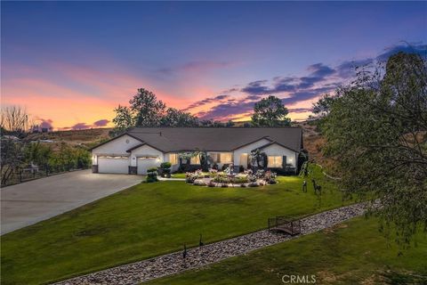 Photo of 9841 Kehl Canyon Rd, Beaumont, CA 92223 (MLS # IG26077292)