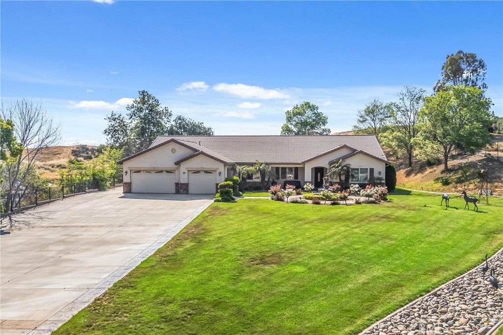 9841 Kehl Canyon