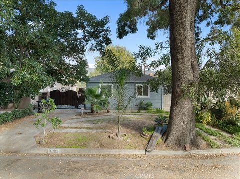 Photo of 1305 Aristo St, Glendale, CA 91201 (MLS # SR25268518)