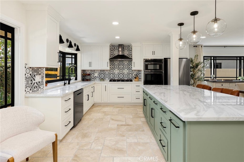 21052 Amberwick Lane, Huntington Beach CA 92646 - Photo 12