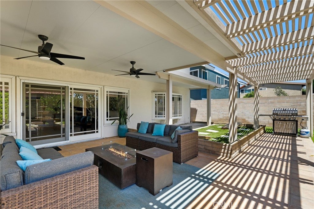 21052 Amberwick Lane, Huntington Beach CA 92646 - Photo 35