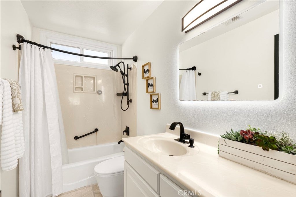 21052 Amberwick Lane, Huntington Beach CA 92646 - Photo 20