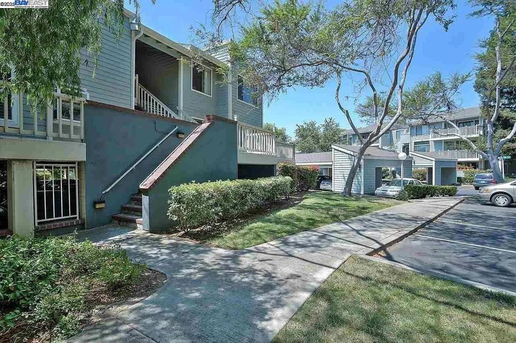Beautiful Meadowbrook condo in a gated community! Desirable floor plan with central heat, fireplace, air conditioning. Vaulted ceilings, Plenty of natural light. Convenient Kitchen with double sink, gas stove, microwave, dishwasher and indoor laundry included washer and dryer. Fresh interior paint throughout the house and New Carpet. Balcony is perfect for relaxing and entertaining. This unit includes 2 covered underground parking spots and inside laundry. NO Pets. 2 pools, 2 spas, large greenbelts and security gates. Ideal commuter location, close to freeways 880 & 680, ACE Train, Dumbarton & San Mateo Bridge, BART, local eateries, great schools, shopping & entertainment. Tenant only pays PG&E other utilities are paid by Landlord. This home is a must see!