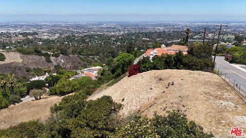 Photo of 14 Bronco Drive, Rancho Palos Verdes, CA 90275 (MLS # 26636987)