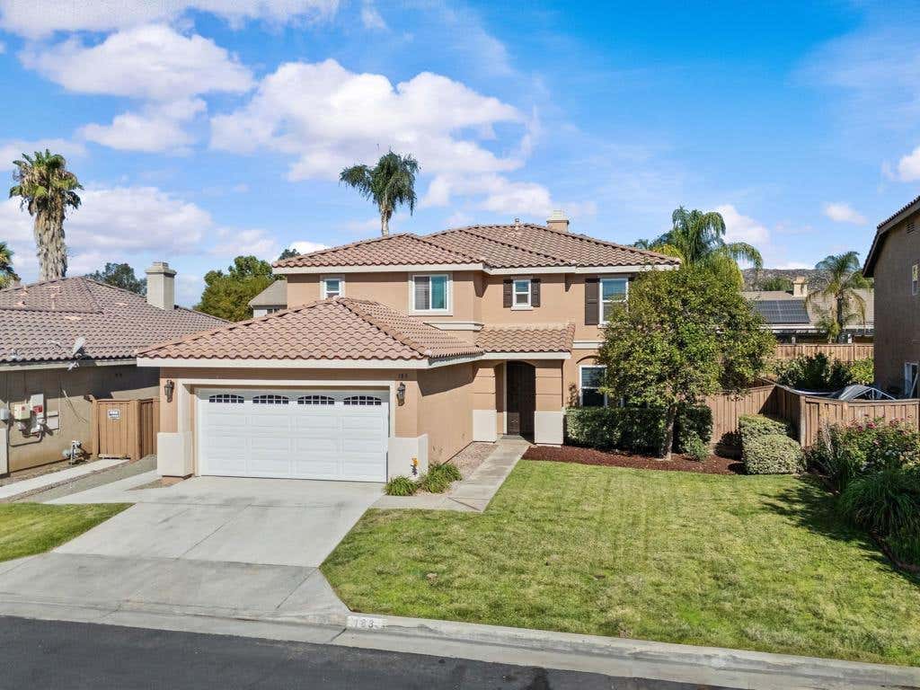 Photo of 183 La Amistad Way WAY, Hemet, CA 92545 (MLS # 260018272SD)