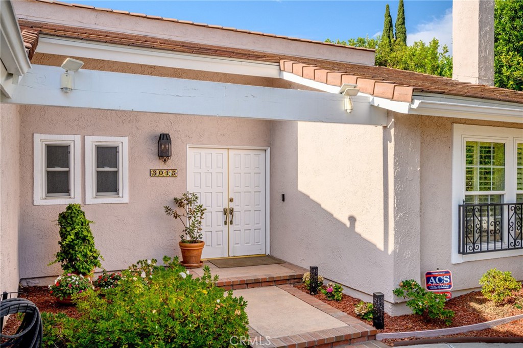 3015 Arrowhead Drive