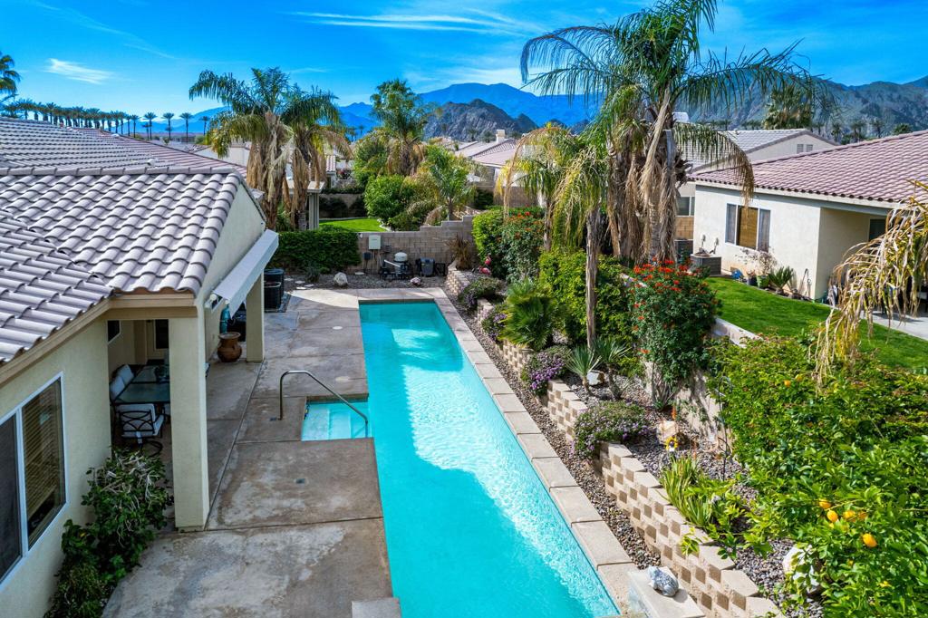 44735 Via Catalina