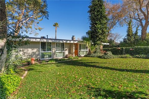 5121 W Avenue M4 Lancaster CA 93536