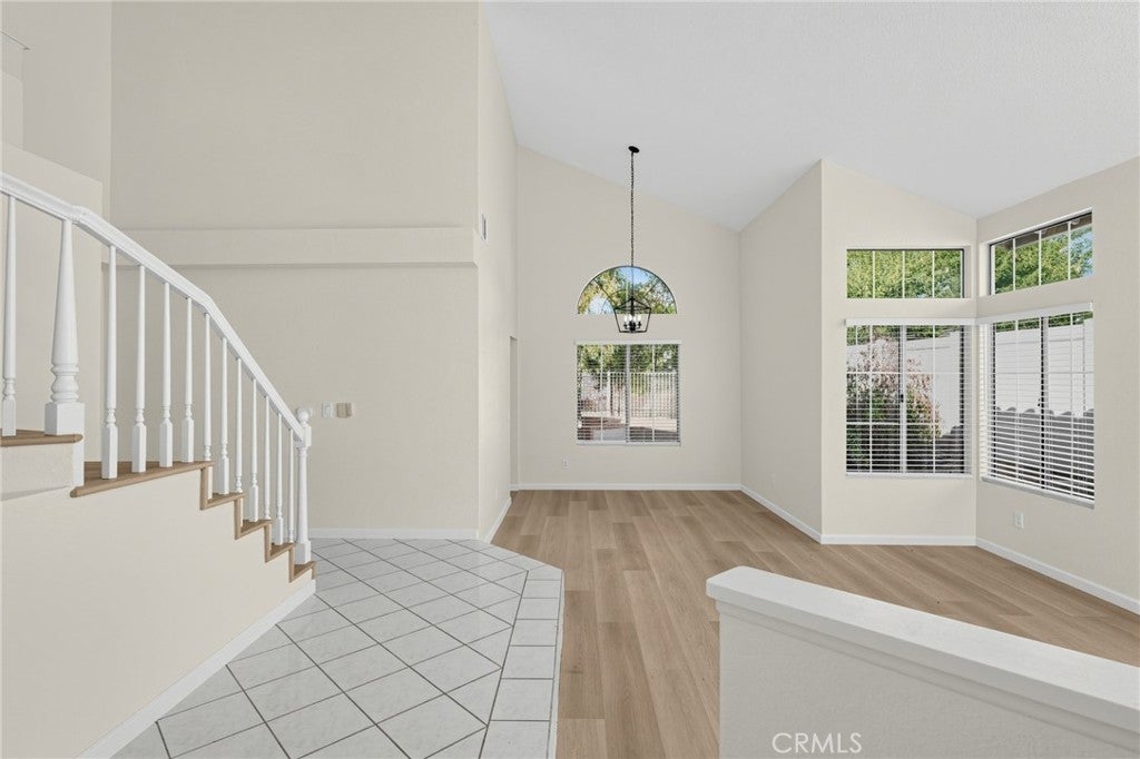 10245 Sycamore Canyon