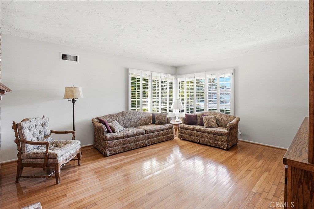2037 S Capella Court