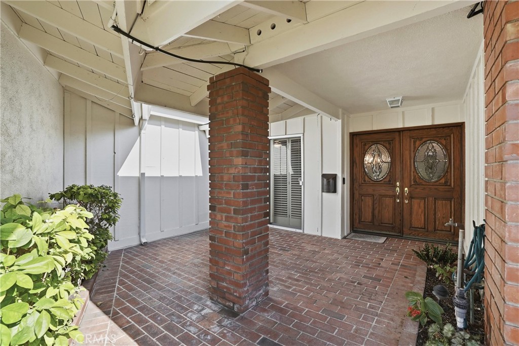 2037 S Capella Court