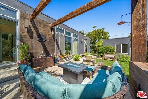 Photo of 2817 Virginia Avenue, Santa Monica, CA 90404 (MLS # 26769189)
