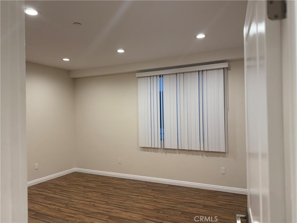 Not Applicable-105 - Residential Lease