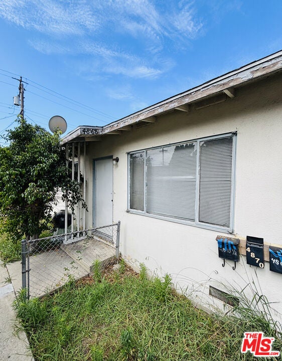 4868 W El Segundo Boulevard