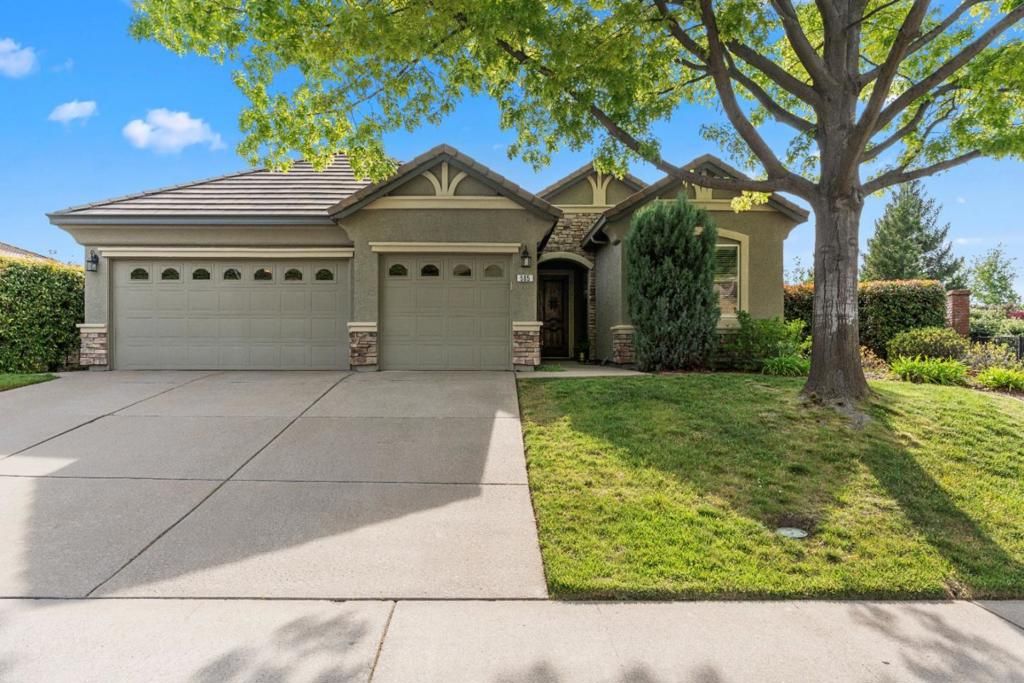 listing image 130721637617310468676