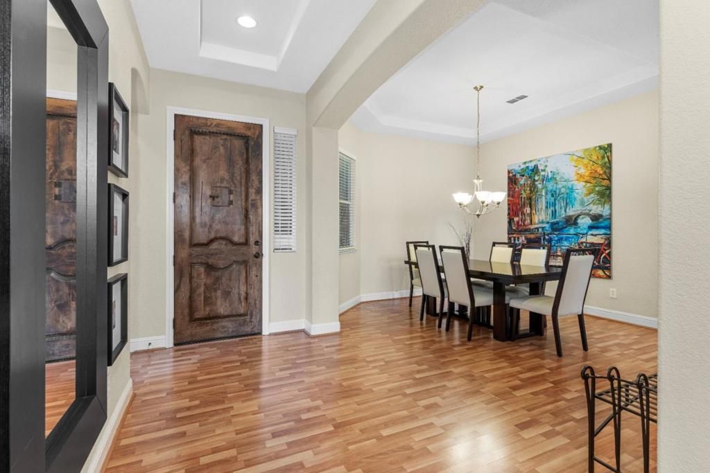 listing image 130720801536033118080