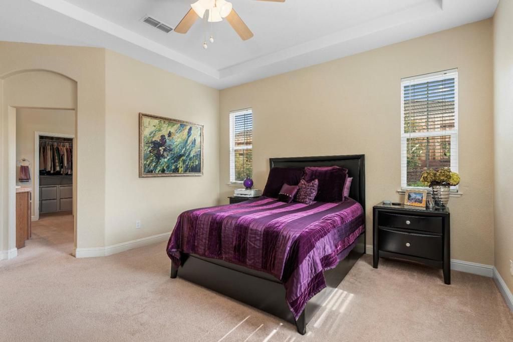 listing image 130720063072408308692