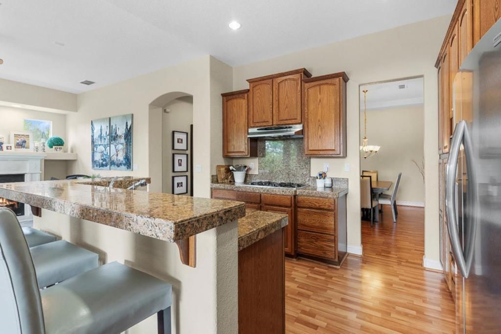 listing image 130720494230030863826