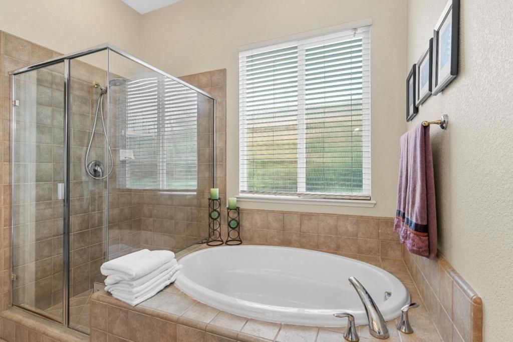listing image 130720534770923888195