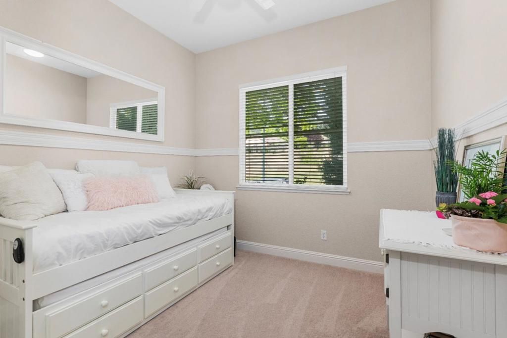 listing image 130723318506033561726
