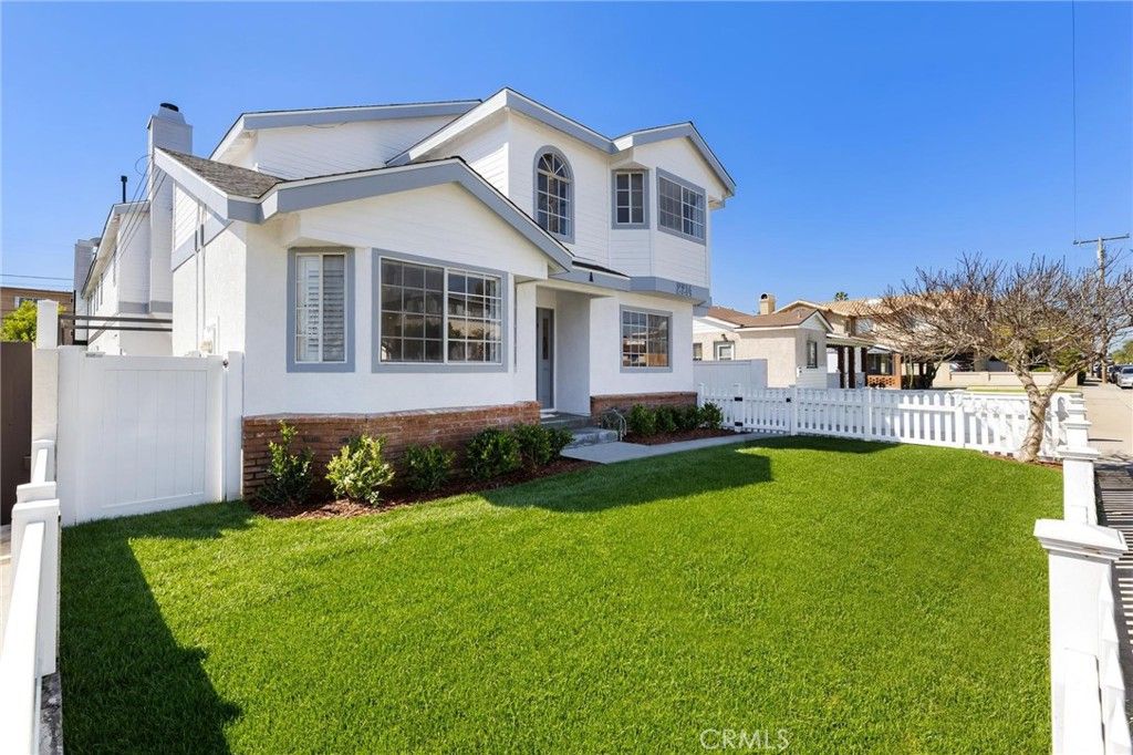 Photo of 2214 Ruhland Avenue #A, Redondo Beach, CA 90278 (MLS # SB26062962)